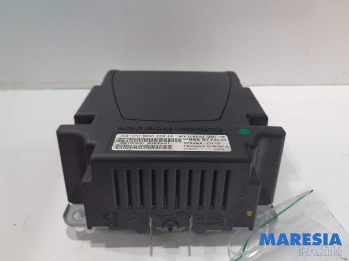 Gebrauchte Frontscheibenanzeige Peugeot 5008 I (0A/0E) 1.6 THP 16V Preis € 124,95 Margenregelung angeboten von Maresia Parts