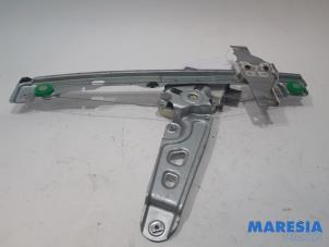 Used Window mechanism 4-door, front right Peugeot 5008 I (0A/0E) 1.6 THP 16V Price € 90,00 Margin scheme offered by Maresia Parts