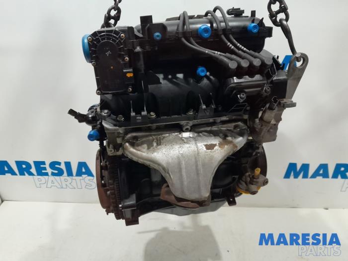 Engine from a Renault Twingo II (CN) 1.2 16V 2012