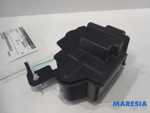 Used Glow plug relay Citroen C4 Cactus (0B/0P) 1.6 Blue Hdi 100 Price € 35,00 Margin scheme offered by Maresia Parts
