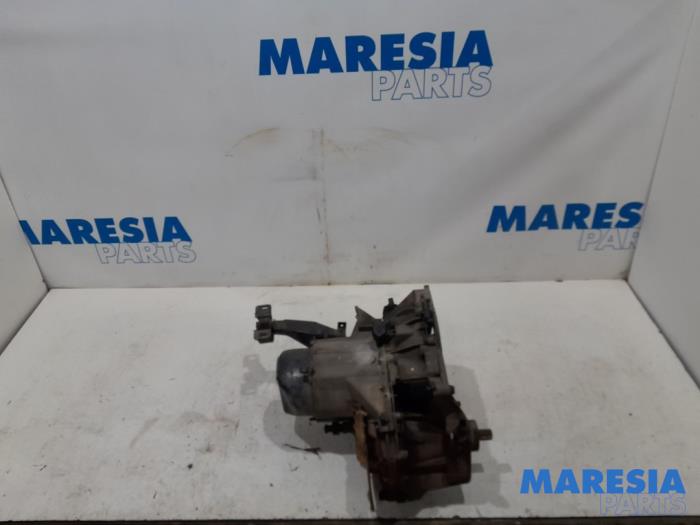 Gebrauchte Getriebe Renault Twingo (C06) 1.2 Preis € 100,00 Margenregelung angeboten von Maresia Parts