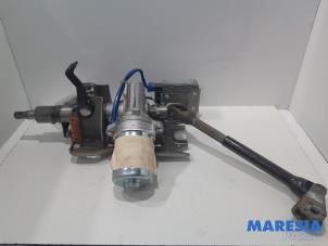 Used Steering column housing Renault Twingo II (CN) 1.2 16V Price € 105,00 Margin scheme offered by Maresia Parts