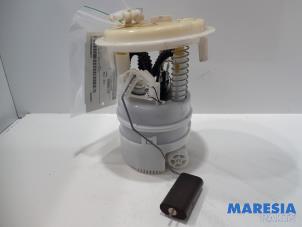 Used Electric fuel pump Peugeot 5008 I (0A/0E) 1.6 THP 16V Price € 45,00 Margin scheme offered by Maresia Parts