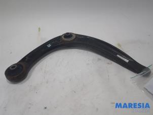 Used Front lower wishbone, right Peugeot 5008 I (0A/0E) 1.6 THP 16V Price € 25,00 Margin scheme offered by Maresia Parts