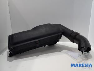 Używane Obudowa filtra powietrza Peugeot 5008 I (0A/0E) 1.6 THP 16V Cena € 25,00 Procedura marży oferowane przez Maresia Parts