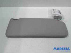 Used Sun visor Renault Twingo II (CN) 1.2 16V Price € 10,00 Margin scheme offered by Maresia Parts