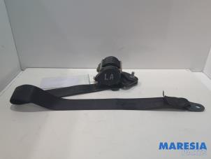Used Rear seatbelt, left Peugeot 307 SW (3H) 2.0 16V Price € 30,00 Margin scheme offered by Maresia Parts