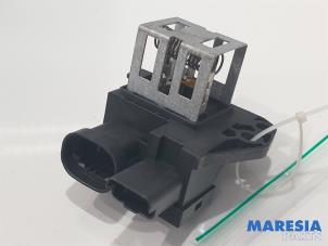 Used Cooling fan resistor Peugeot 208 I (CA/CC/CK/CL) 1.2 Vti 12V PureTech 82 Price € 20,00 Margin scheme offered by Maresia Parts