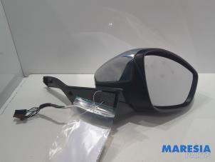 Used Wing mirror, right Peugeot 208 I (CA/CC/CK/CL) 1.2 Vti 12V PureTech 82 Price € 131,25 Margin scheme offered by Maresia Parts