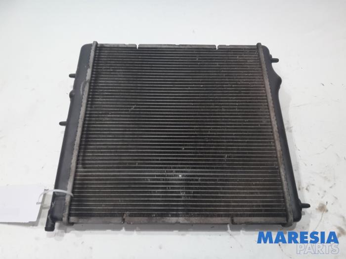Radiator from a Peugeot 207 CC (WB) 1.6 16V 2010