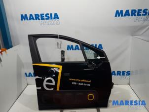 Używane Drzwi prawe przednie wersja 4-drzwiowa Citroen C3 (SX/SW) 1.2 Vti 12V PureTech Cena € 385,00 Procedura marży oferowane przez Maresia Parts