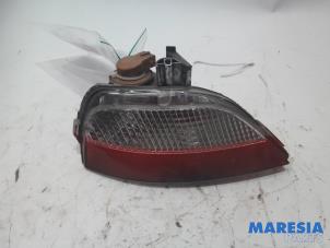 Used Rear fog light Renault Scénic III (JZ) 1.2 16V TCe 130 Price € 30,00 Margin scheme offered by Maresia Parts