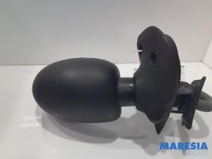 Used Wing mirror, left Renault Twingo (C06) 1.2 Price € 25,00 Margin scheme offered by Maresia Parts