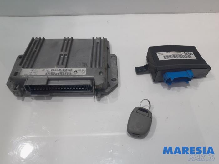 Used Engine management computer Renault Twingo (C06) 1.2 Price € 99,00 Margin scheme offered by Maresia Parts