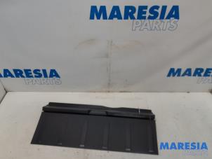 Used Luggage compartment trim Peugeot 3008 I (0U/HU) 1.6 16V THP 155 Price € 39,00 Margin scheme offered by Maresia Parts