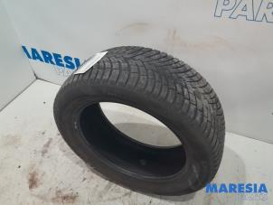 Used Winter tyre Peugeot 3008 I (0U/HU) 1.6 16V THP 155 Price € 45,00 Margin scheme offered by Maresia Parts