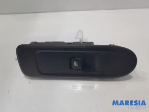 Used Electric window switch Citroen C5 III Berline (RD) 1.6 16V THP 155 Price € 35,00 Margin scheme offered by Maresia Parts
