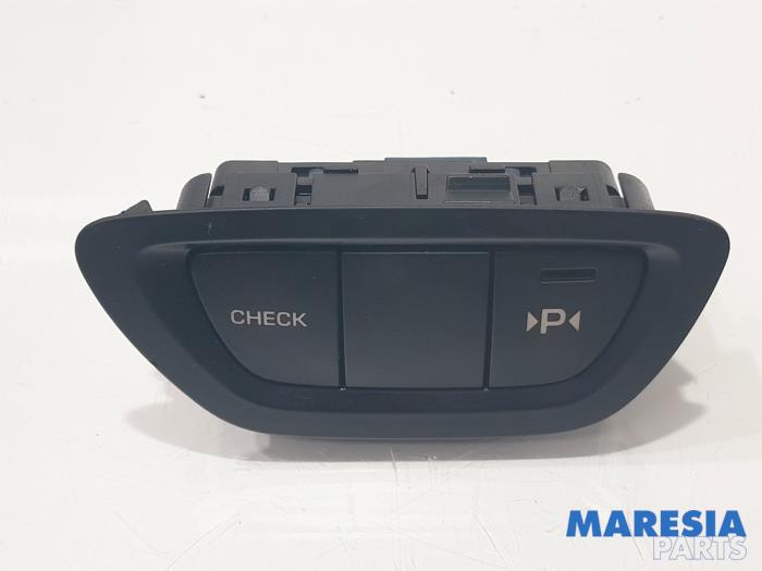 Usados Interruptor PDC Citroen C5 III Berline (RD) 1.6 16V THP 155 Precio € 15,00 Norma de margen ofrecido por Maresia Parts