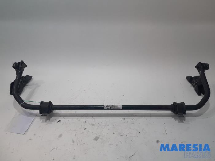 Rear anti-roll bar from a Renault Master IV (MA/MB/MC/MD/MH/MF/MG/MH) 2.3 dCi 150 16V 2022