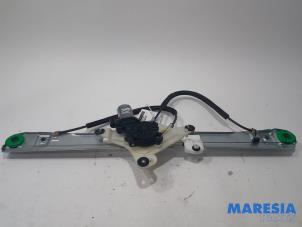 Used Window mechanism 2-door, front right Renault Master IV (MA/MB/MC/MD/MH/MF/MG/MH) 2.3 dCi 150 16V Price € 90,75 Inclusive VAT offered by Maresia Parts