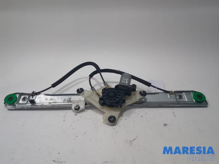 Window mechanism 2-door, front left from a Renault Master IV (MA/MB/MC/MD/MH/MF/MG/MH) 2.3 dCi 150 16V 2022