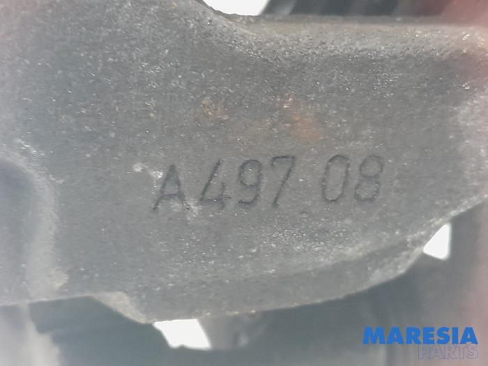 Etrier de frein (pince) arrière gauche d'un Renault Master IV (MA/MB/MC/MD/MH/MF/MG/MH) 2.3 dCi 150 16V 2022