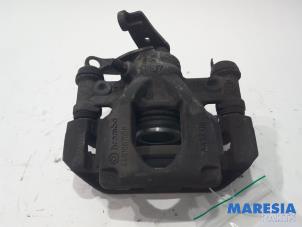 Used Rear brake calliper, left Renault Master IV (MA/MB/MC/MD/MH/MF/MG/MH) 2.3 dCi 150 16V Price € 90,75 Inclusive VAT offered by Maresia Parts