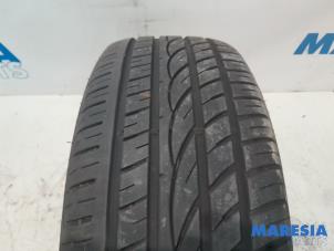Used Tyre Peugeot 508 (8D) 2.0 Hybrid4 16V Price € 25,00 Margin scheme offered by Maresia Parts
