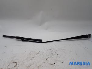 Used Front wiper arm Citroen C3 (SX/SW) 1.2 Vti 12V PureTech Price € 14,50 Margin scheme offered by Maresia Parts