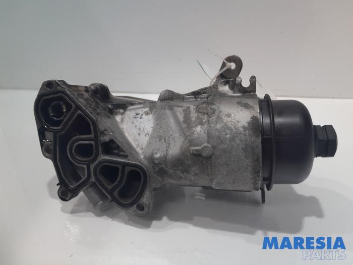 Gebrauchte Ölfilterhalter Peugeot 2008 (CU) 1.6 HDiF 16V Preis € 50,00 Margenregelung angeboten von Maresia Parts