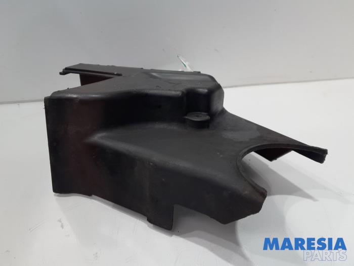 Usagé Couvercle de distribution Fiat 500 (312) 1.4 16V Prix € 20,00 Règlement à la marge proposé par Maresia Parts