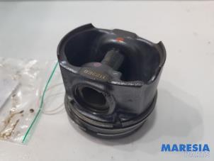 Used Piston Citroen Jumpy 2.0 Blue HDI 120 Price € 72,60 Inclusive VAT offered by Maresia Parts