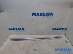 Used Roof rail kit Peugeot 308 SW (L4/L9/LC/LJ/LR) 1.6 BlueHDi 120 Price € 99,00 Margin scheme offered by Maresia Parts