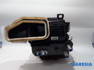 Used Heater housing Peugeot 308 SW (L4/L9/LC/LJ/LR) 1.6 BlueHDi 120 Price € 262,50 Margin scheme offered by Maresia Parts