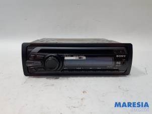 Used Radio CD player Dacia Logan MCV (KS) 1.4 Price € 90,00 Margin scheme offered by Maresia Parts