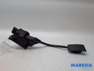 Gaspedalposition Sensor van een Peugeot 508 (8D) 2.0 Hybrid4 16V 2012