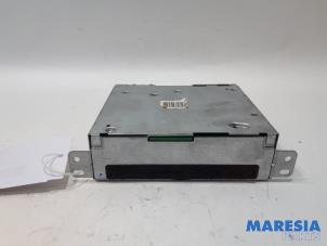 Used Radio CD player Peugeot 508 (8D) 2.0 Hybrid4 16V Price € 210,00 Margin scheme offered by Maresia Parts