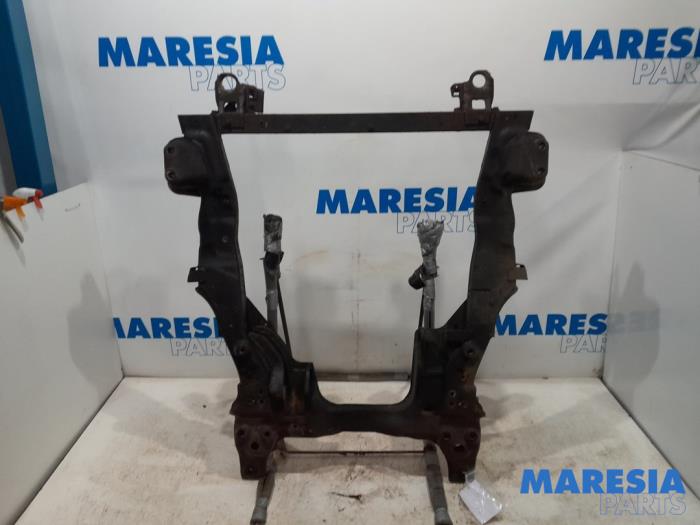 Usados Subchasis Alfa Romeo 159 Sportwagon (939BX) 3.2 JTS V6 24V Q4 Precio € 399,99 Norma de margen ofrecido por Maresia Parts