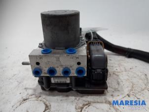 Used ABS pump Peugeot 3008 I (0U/HU) 1.6 16V THP 155 Price € 131,25 Margin scheme offered by Maresia Parts