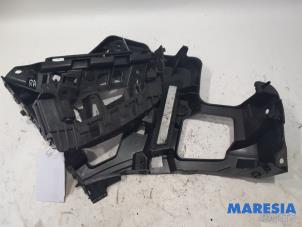 Used Rear bumper bracket, right Peugeot 508 (8D) 2.0 Hybrid4 16V Price € 50,00 Margin scheme offered by Maresia Parts