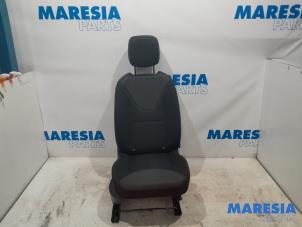 Gebrauchte Sitz rechts Renault Clio IV (5R) 0.9 Energy TCE 90 12V Preis € 105,00 Margenregelung angeboten von Maresia Parts