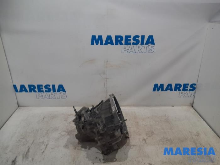 Gebrauchte Getriebe Renault Grand Scénic II (JM) 2.0 16V Preis € 150,00 Margenregelung angeboten von Maresia Parts