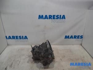 Used Gearbox Renault Grand Scénic II (JM) 2.0 16V Price € 150,00 Margin scheme offered by Maresia Parts