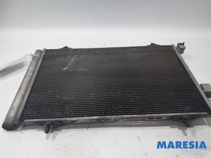 Air conditioning condenser from a Peugeot 508 (8D) 2.0 Hybrid4 16V 2012