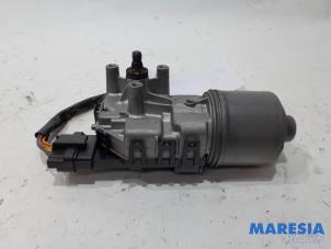 Used Front wiper motor Dacia Logan MCV (KS) 1.4 Price € 70,00 Margin scheme offered by Maresia Parts