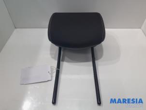 Used Headrest Renault Clio IV (5R) 0.9 Energy TCE 90 12V Price € 15,00 Margin scheme offered by Maresia Parts