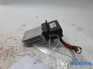 Used Heater resistor Renault Grand Scénic II (JM) 2.0 16V Price € 40,00 Margin scheme offered by Maresia Parts