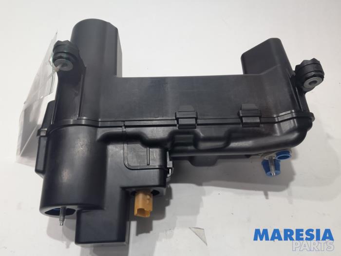 Begagnade Kondensor, luftkonditionering Opel Corsa F (UB/UH/UP) Electric, Corsa-e 50kWh Pris € 121,00 Inklusive moms erbjuds av Maresia Parts