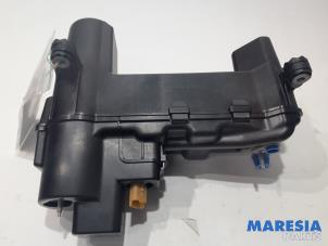 Used Air conditioning condenser Opel Corsa F (UB/UH/UP) Electric 50kWh Price € 121,00 Inclusive VAT offered by Maresia Parts