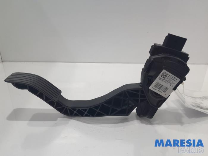 Begagnade Gaspedalsensor Citroen C4 Cactus (0B/0P) 1.2 PureTech 82 12V Pris € 20,00 Marginaltabell erbjuds av Maresia Parts